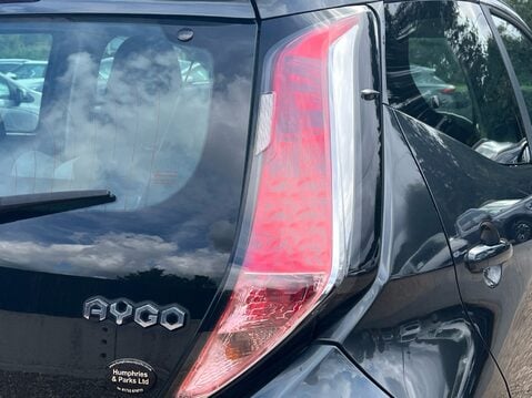 Toyota Aygo VVT-I X-PLAY 15