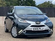 Toyota Aygo VVT-I X-PLAY 1