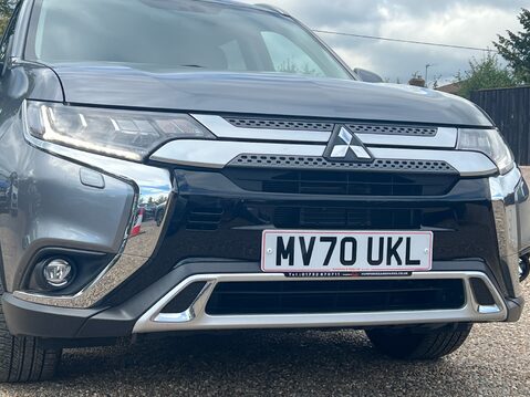 Mitsubishi Outlander EXCEED 16