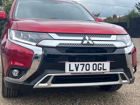 Mitsubishi Outlander EXCEED 16