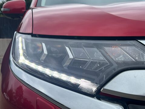 Mitsubishi Outlander EXCEED 14