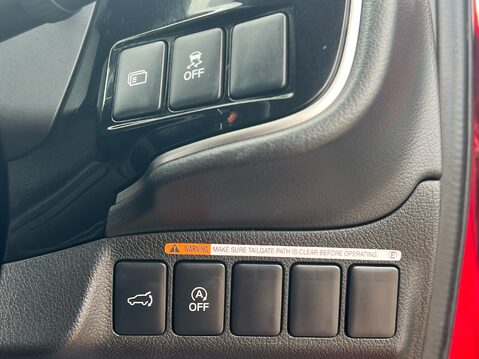 Mitsubishi Outlander EXCEED 32