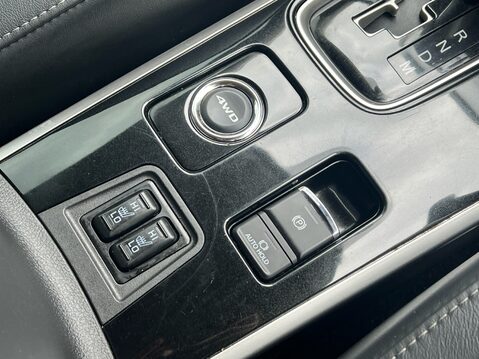Mitsubishi Outlander EXCEED 29