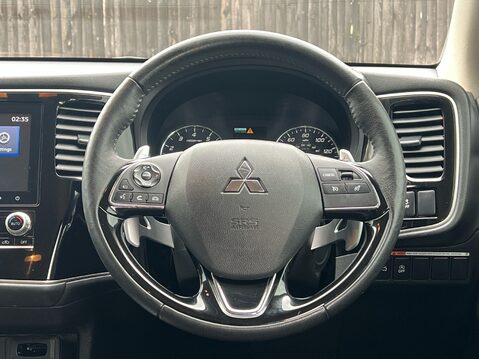 Mitsubishi Outlander EXCEED 35