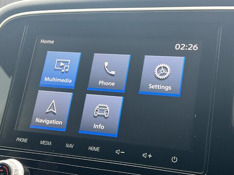 Mitsubishi Outlander EXCEED 18