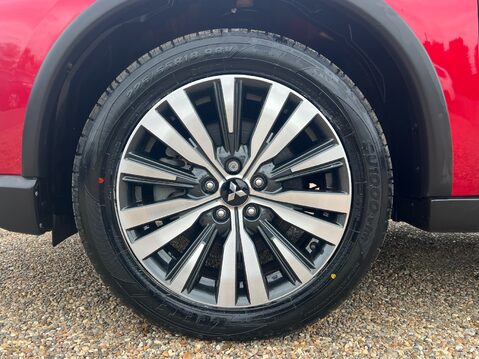 Mitsubishi Outlander EXCEED 4