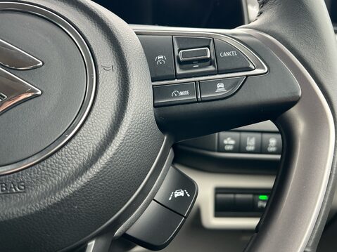 Suzuki Swift ULTRA 28