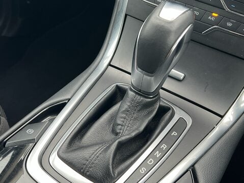 Ford S-Max TITANIUM TDCI 27