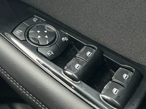 Ford S-Max TITANIUM TDCI 32