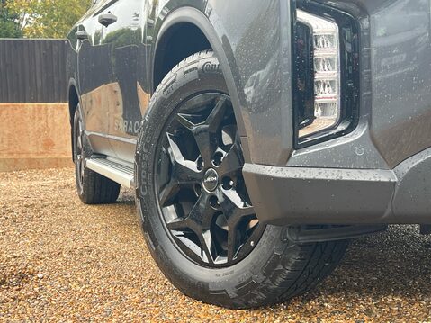 KGM Musso SARACEN 13