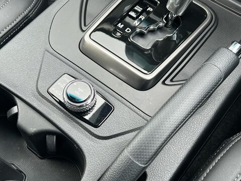 KGM Musso SARACEN 27