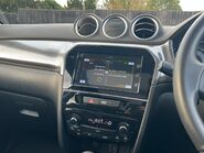 Suzuki Vitara SZ5 MHEV 12