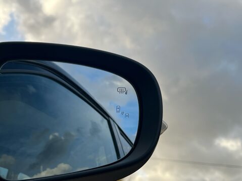 Suzuki Vitara SZ5 MHEV 34