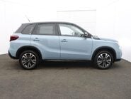 Suzuki Vitara SZ5 MHEV 3
