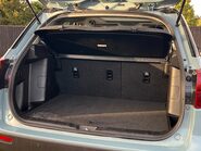 Suzuki Vitara SZ5 MHEV 32