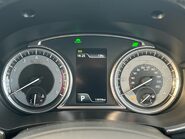 Suzuki Vitara SZ5 MHEV 11