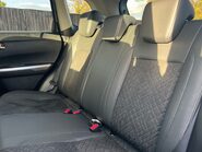 Suzuki Vitara SZ5 MHEV 9