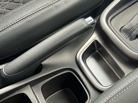 Suzuki Vitara SZ5 MHEV 25