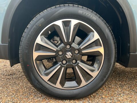 Suzuki Vitara SZ5 MHEV 4