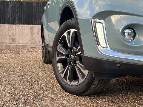 Suzuki Vitara SZ5 MHEV 13