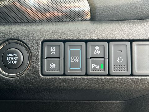 Suzuki Vitara SZ5 MHEV 28