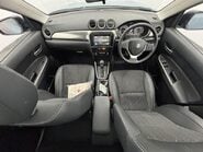 Suzuki Vitara SZ5 MHEV 4