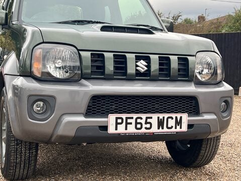 Suzuki Jimny SZ4 16