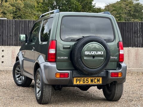 Suzuki Jimny SZ4 2