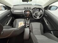 Suzuki Vitara SZ-T MHEV 4