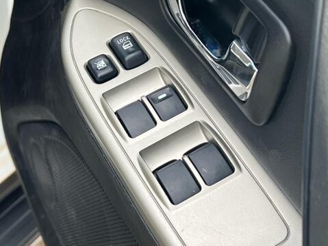 Mitsubishi Shogun DI-D SG3 37