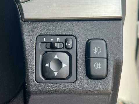 Mitsubishi Shogun DI-D SG3 27