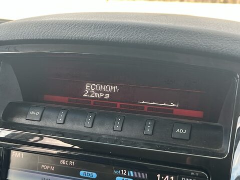 Mitsubishi Shogun DI-D SG3 18