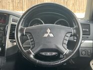 Mitsubishi Shogun DI-D SG3 18