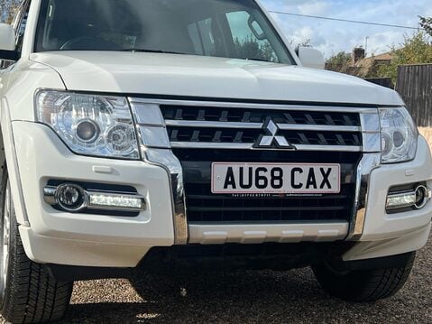 Mitsubishi Shogun DI-D SG3 11