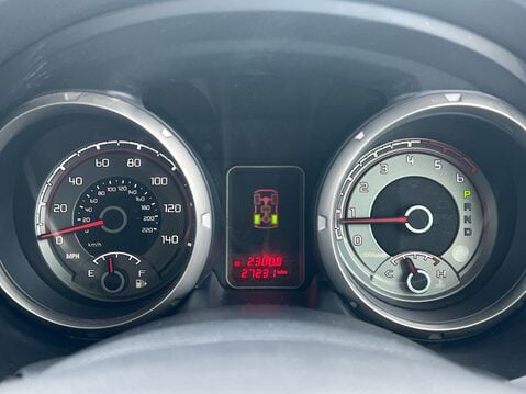 Mitsubishi Shogun DI-D SG3 11