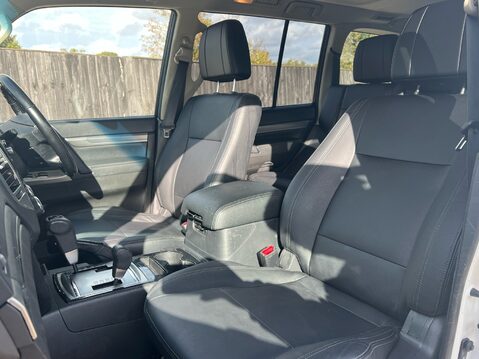 Mitsubishi Shogun DI-D SG3 3