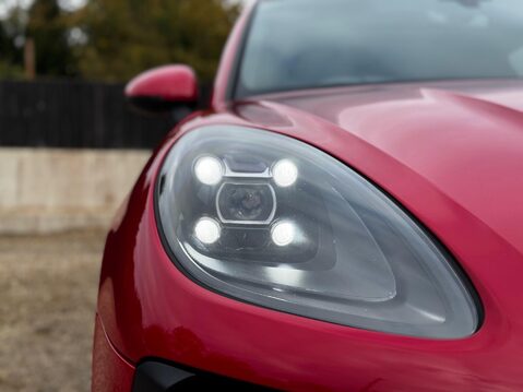 Porsche Macan S PDK 16