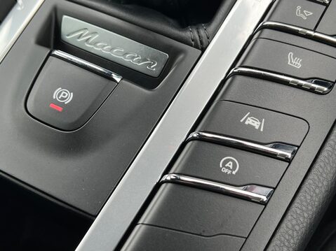 Porsche Macan S PDK 58