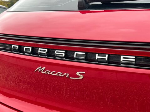 Porsche Macan S PDK 15