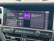 Porsche Macan S PDK 33