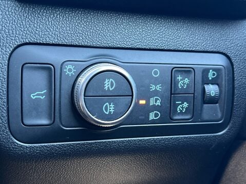 Ford Kuga ST-LINE X EDITION 34