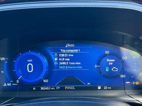 Ford Kuga ST-LINE X EDITION 11