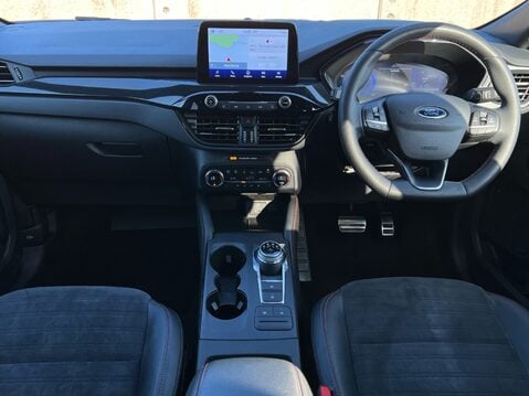 Ford Kuga ST-LINE X EDITION 10
