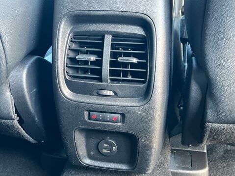 Ford Kuga ST-LINE X EDITION 38