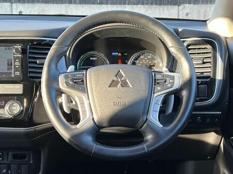 Mitsubishi Outlander PHEV GX 4HS 18
