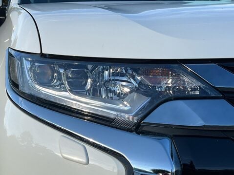 Mitsubishi Outlander PHEV GX 4HS 13