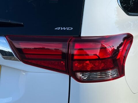 Mitsubishi Outlander PHEV GX 4HS 14