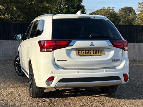 Mitsubishi Outlander PHEV GX 4HS 2