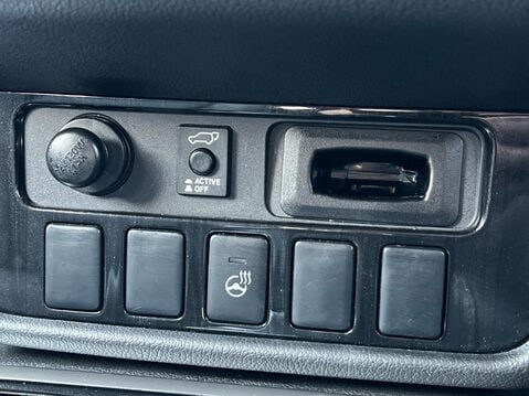 Mitsubishi Outlander PHEV GX 4HS 33