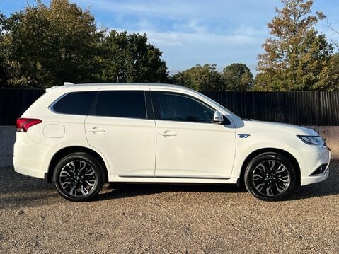 Mitsubishi Outlander PHEV GX 4HS 7